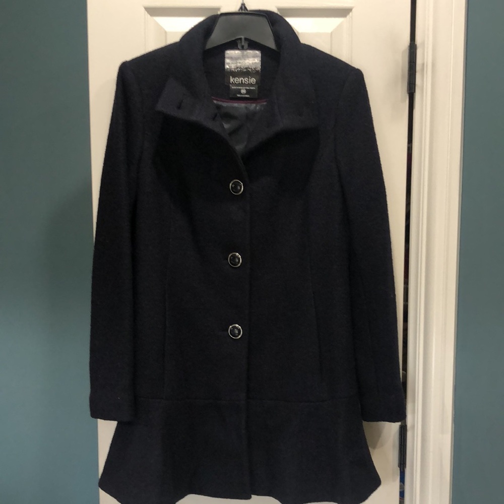 Kensie navy blue wool coat, size M, new, never worn.